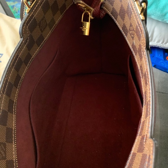 Louis Vuitton handbag EUC! - Picture 5 of 5